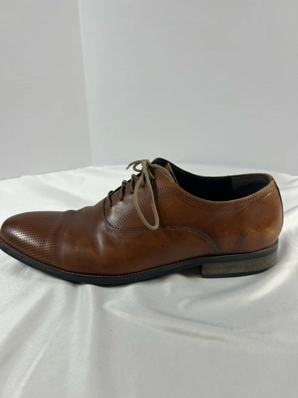 Kenneth Cole Reaction Jean IAL Men's Brown Cap Toe Leather‎ Oxfords 10.5 * flaw
